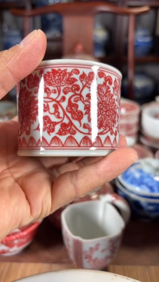 柴窑釉里红缠枝莲融天杯杯