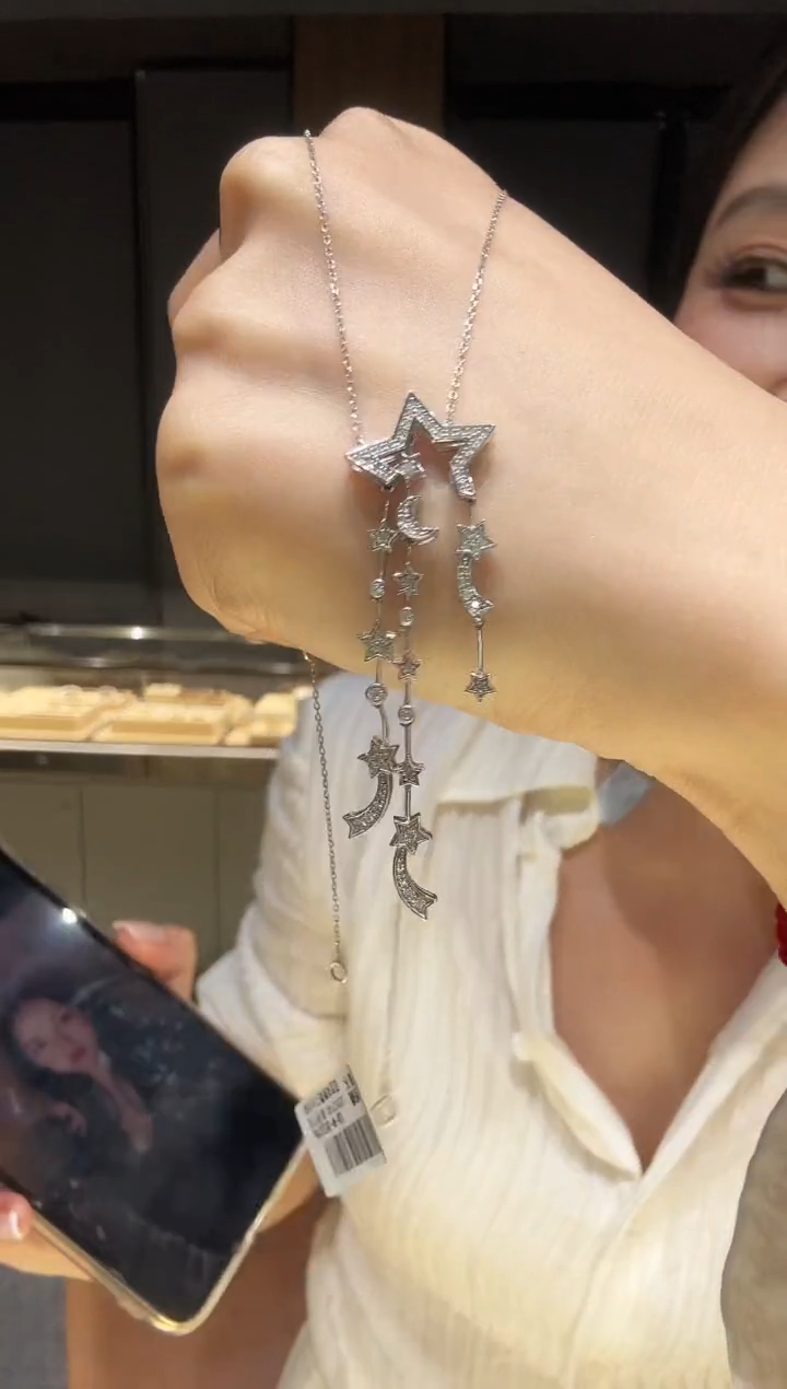 【闪购商品】钻石项链18K金镶嵌彗星