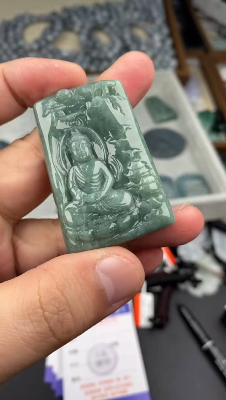 【闪购商品】翡翠颈饰未镶嵌  天然翡翠，一物一图