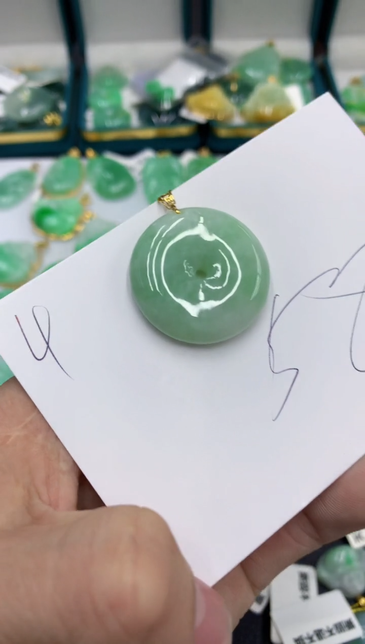 【闪购商品】翡翠颈饰18K金镶嵌号链接11111