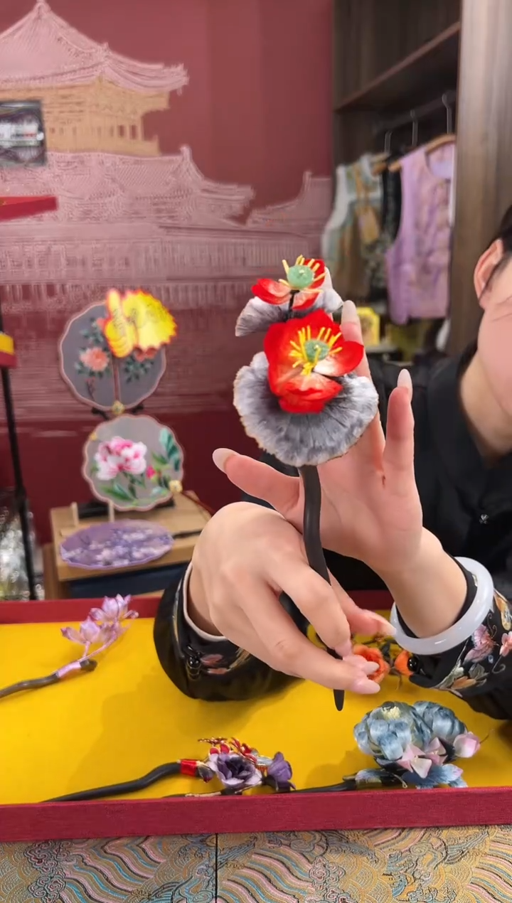 【闪购商品】刺绣非遗绒花（发饰）