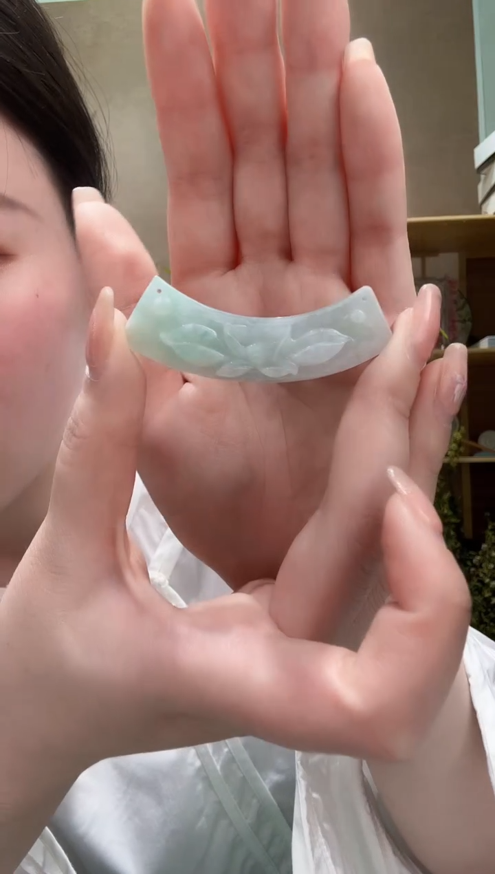 【闪购商品】翡翠未镶嵌颈饰吊坠