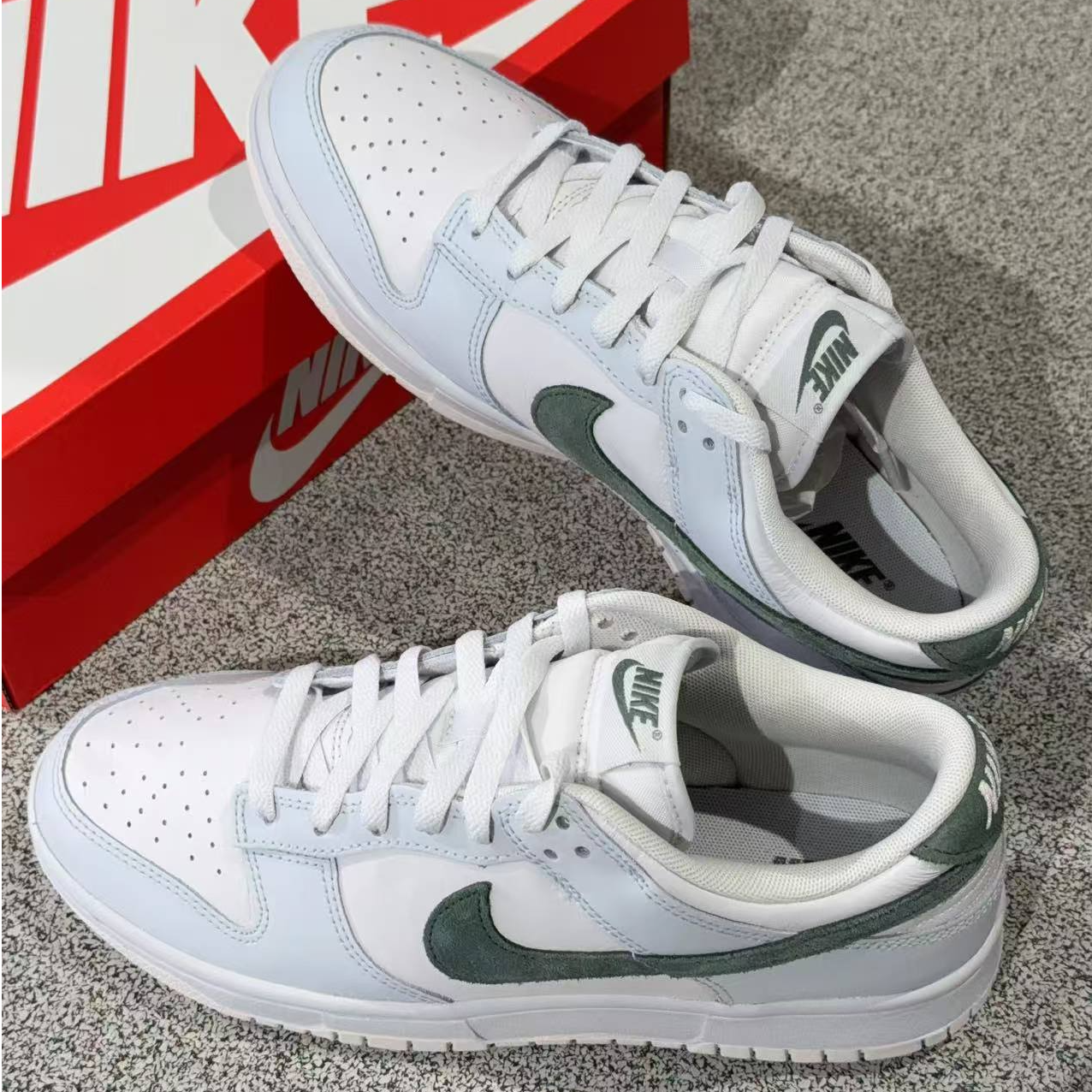 NIKE/耐克男鞋浅蓝 DUNK LOW 经典百搭流光风休闲板鞋-IM3371-030