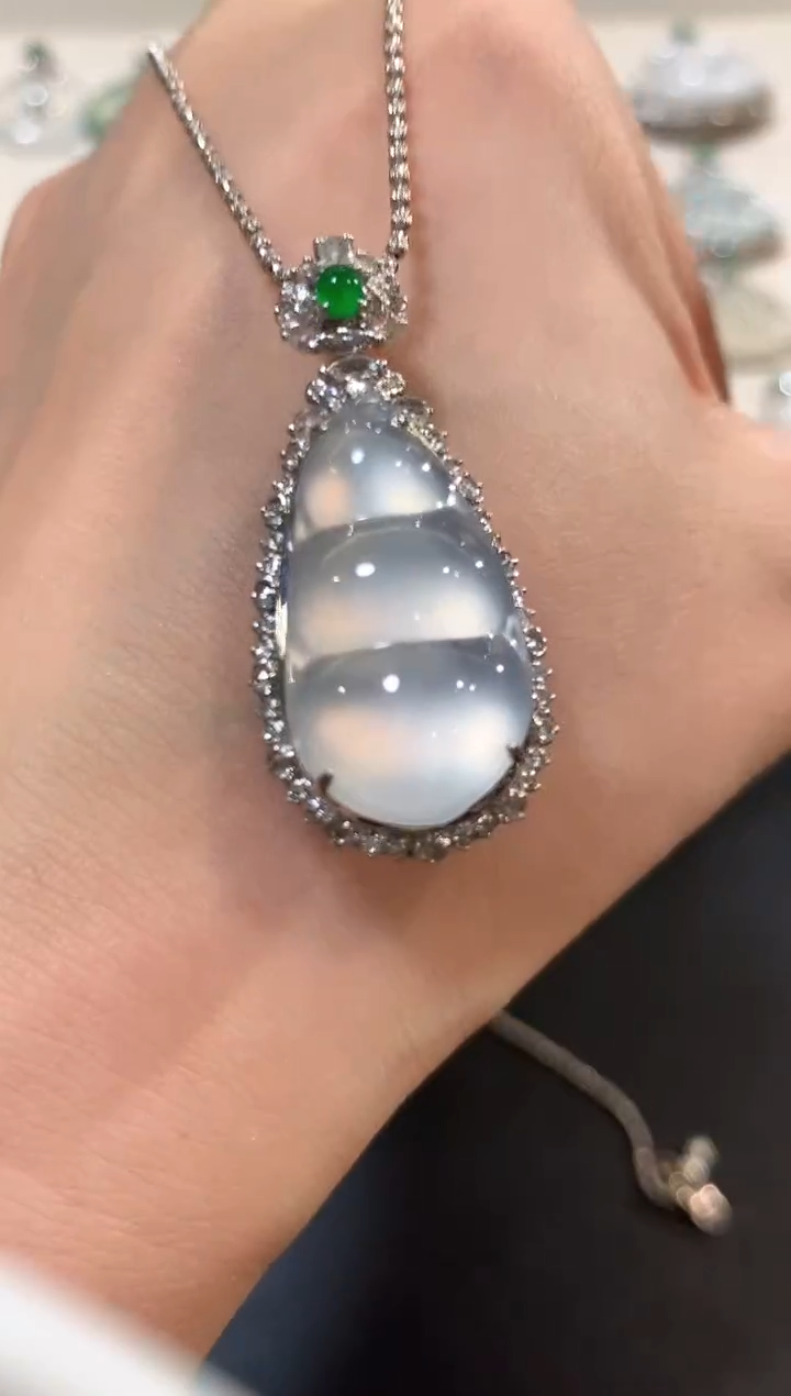 翡翠18K金镶嵌吊坠(不含链)b161  