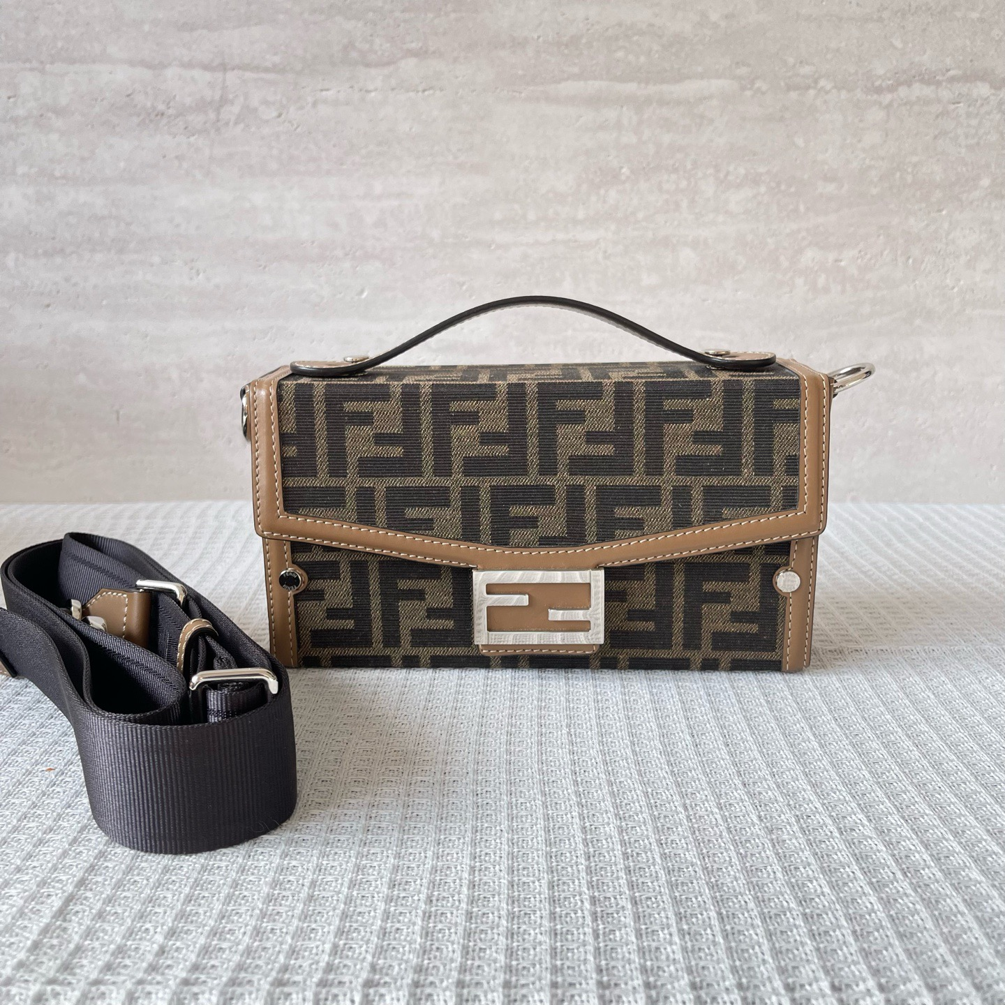 95新 FENDI/芬迪 安安/箱包/TYP882511300035