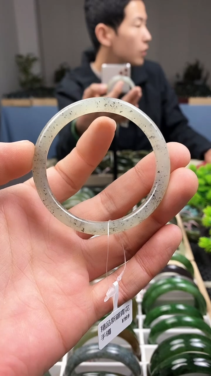 【闪购商品】和田玉手镯未镶嵌53