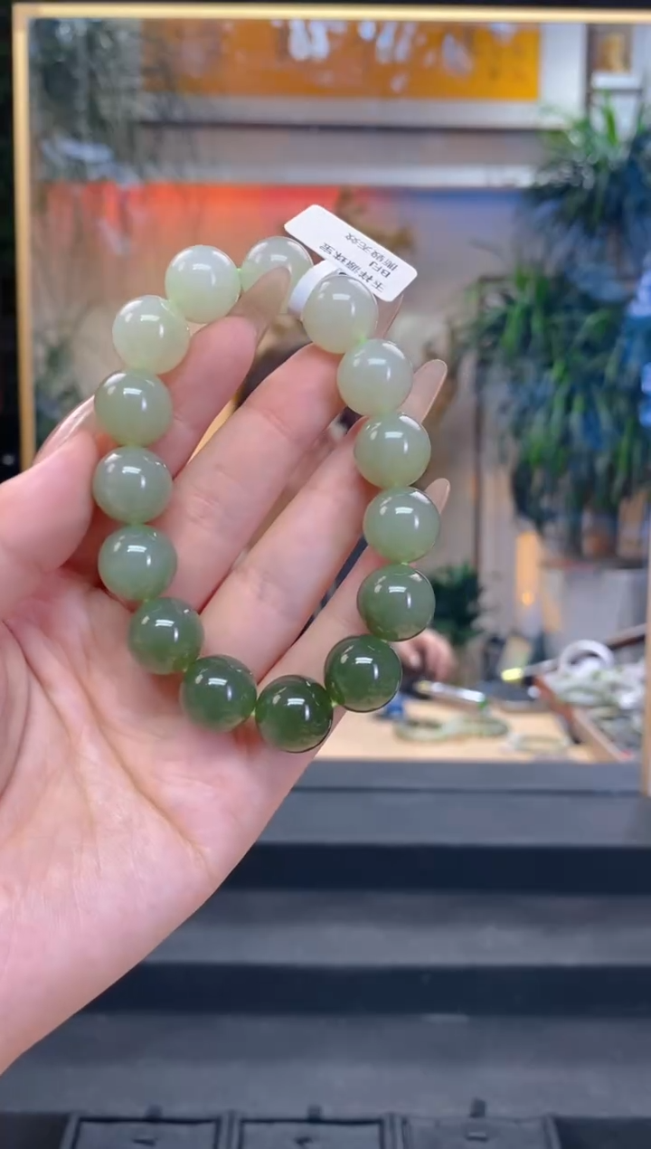 未镶嵌手串和田玉卡14