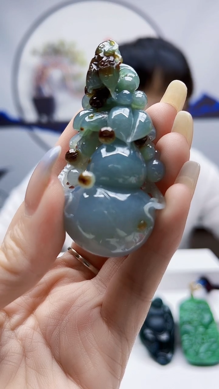 未镶嵌定制翡翠毛货挂件82