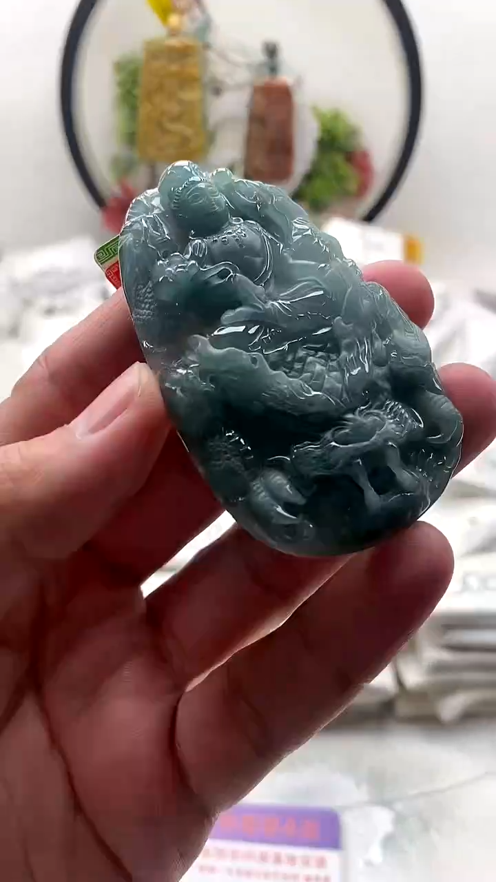 颈饰未镶嵌翡翠大势至