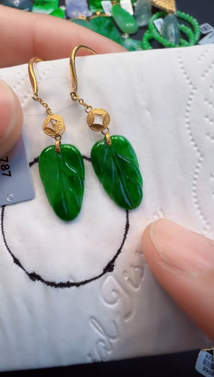 【闪购商品】翡翠吊坠(不含链)18K金镶嵌1980一对