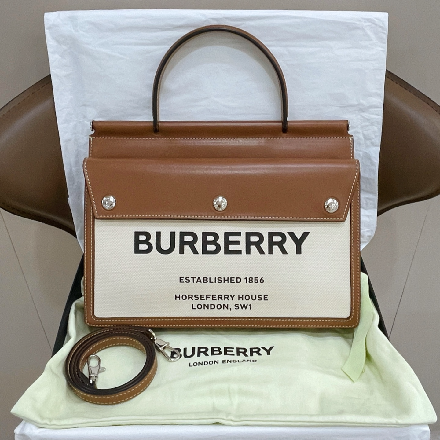 95新 BURBERRY/博柏利 帆布拼牛手提邮差包