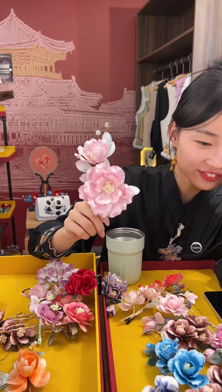 【闪购商品】刺绣非遗绒花（发饰）