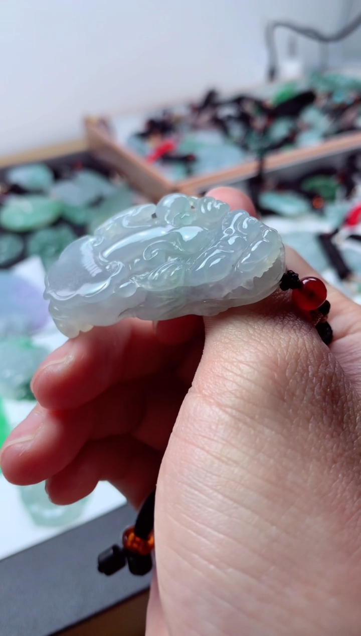 【闪购商品】翡翠颈饰未镶嵌天然翡翠