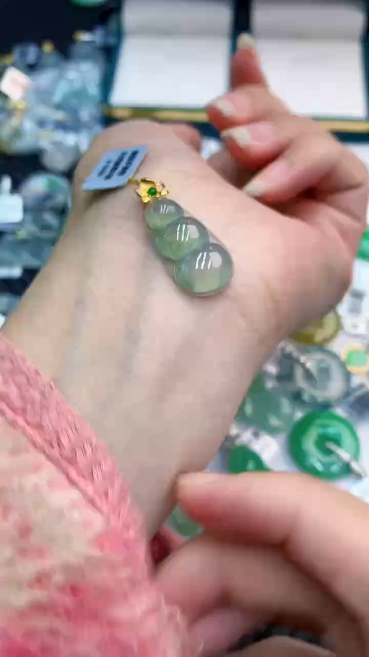 【闪购商品】翡翠颈饰18K金镶嵌           8