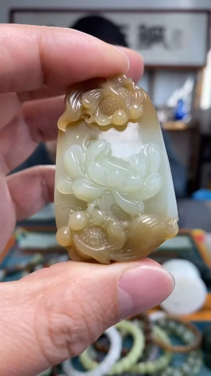 颈饰未镶嵌和田玉95