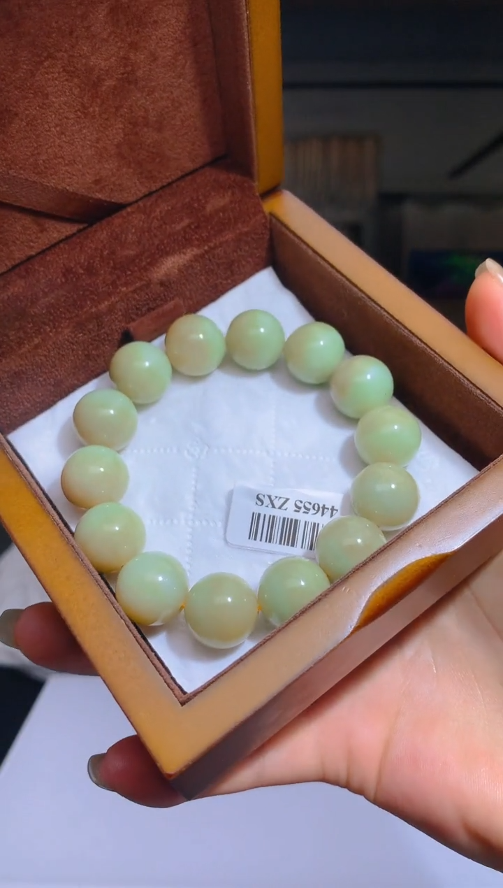 【闪购商品】定制和田玉Boss阳天然和田玉（拍一发一）