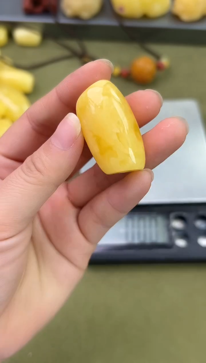 裸石琥珀未镶嵌琥珀蜜蜡吊坠