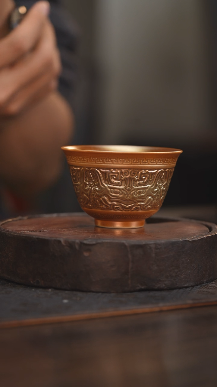 【闪购商品】杯113柴房陶瓷柴烧 雕刻将军杯