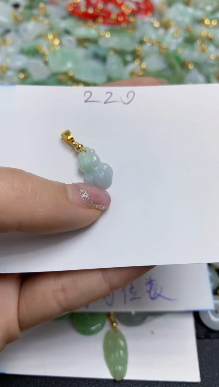 【闪购商品】翡翠颈饰合金天然翡翠A货