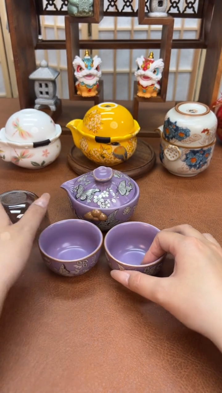 旅行茶具真好看！