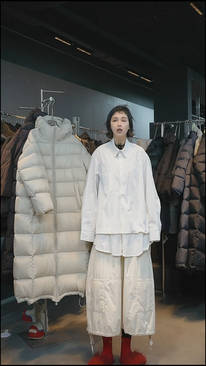 白色衬衣白色衬衣