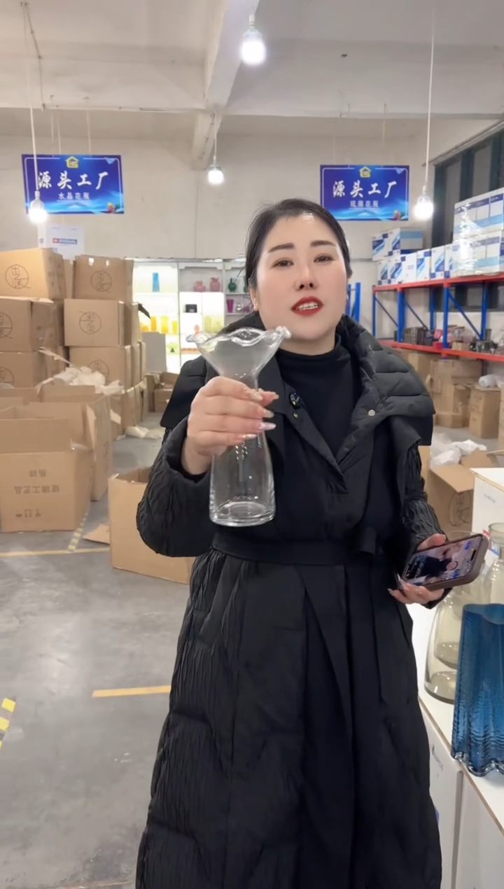 【闪购商品】玻璃唐总花瓶厂-微瑕--Z100Z