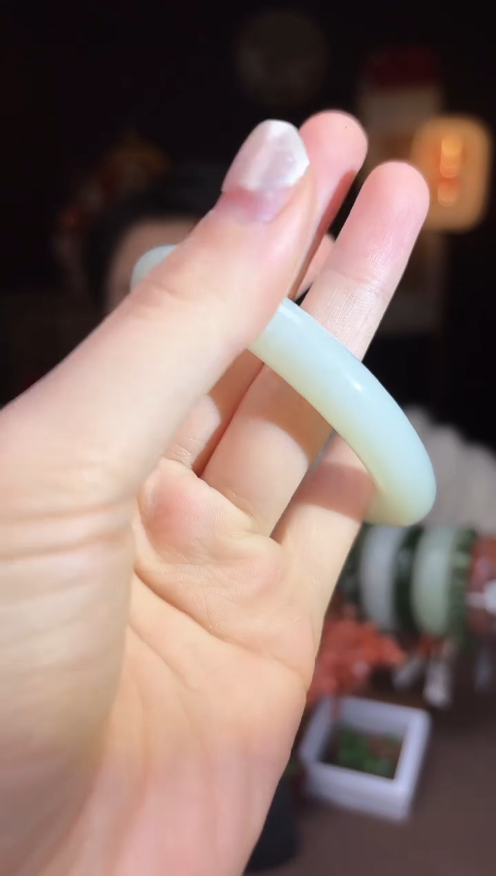 【闪购商品】和田玉ff5手镯54-55mm未镶嵌-