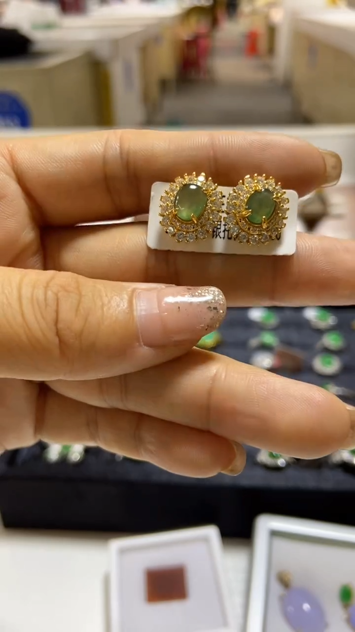 【闪购商品】翡翠颈饰银S925镶嵌天然缅甸a货翡翠耳钉