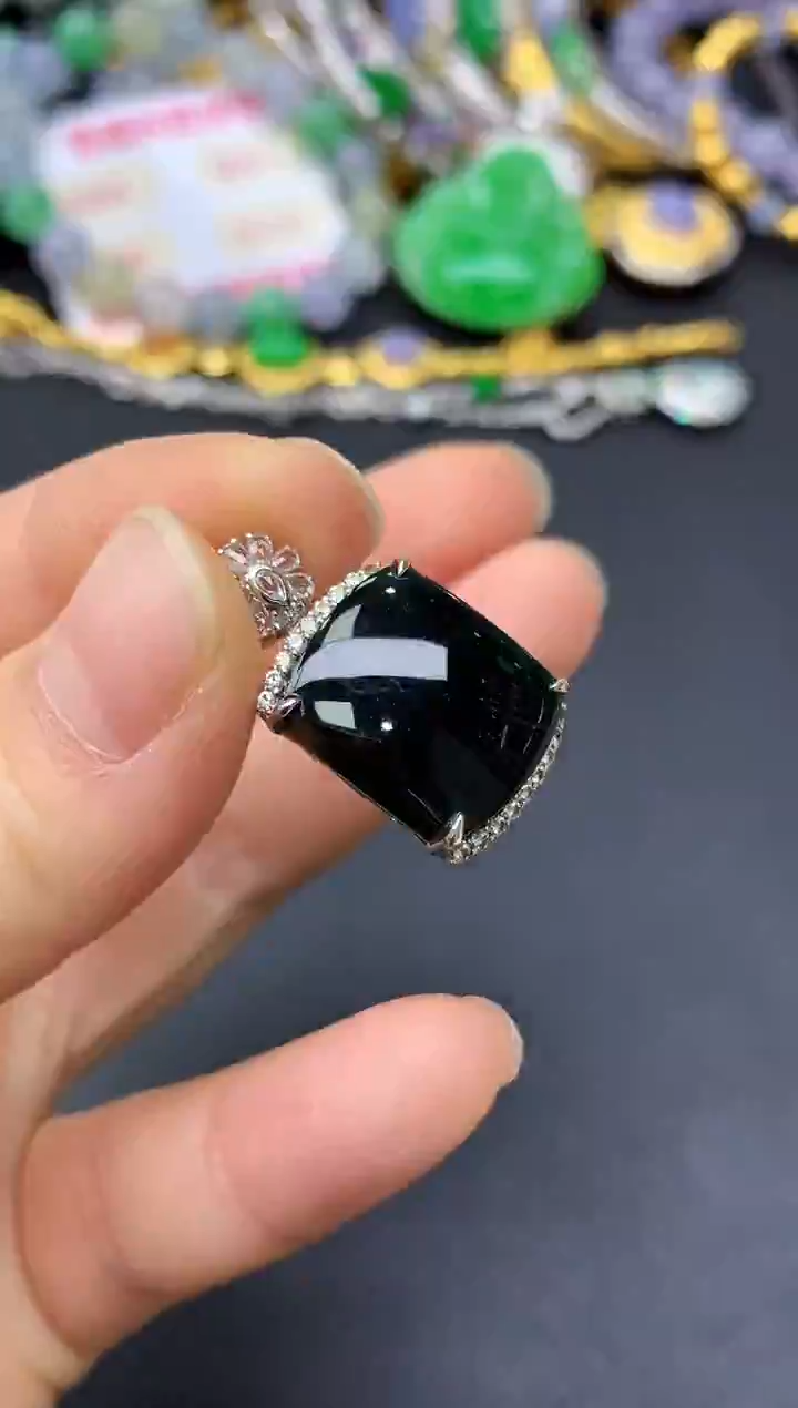 颈饰18K金镶嵌翡翠214-中国好珍宝