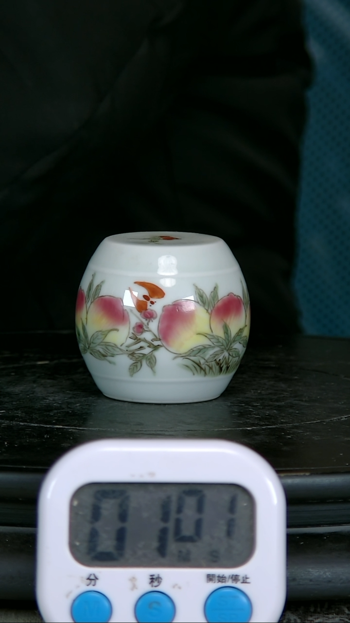 【闪购商品】摆件粉彩精绘桃子图摆件