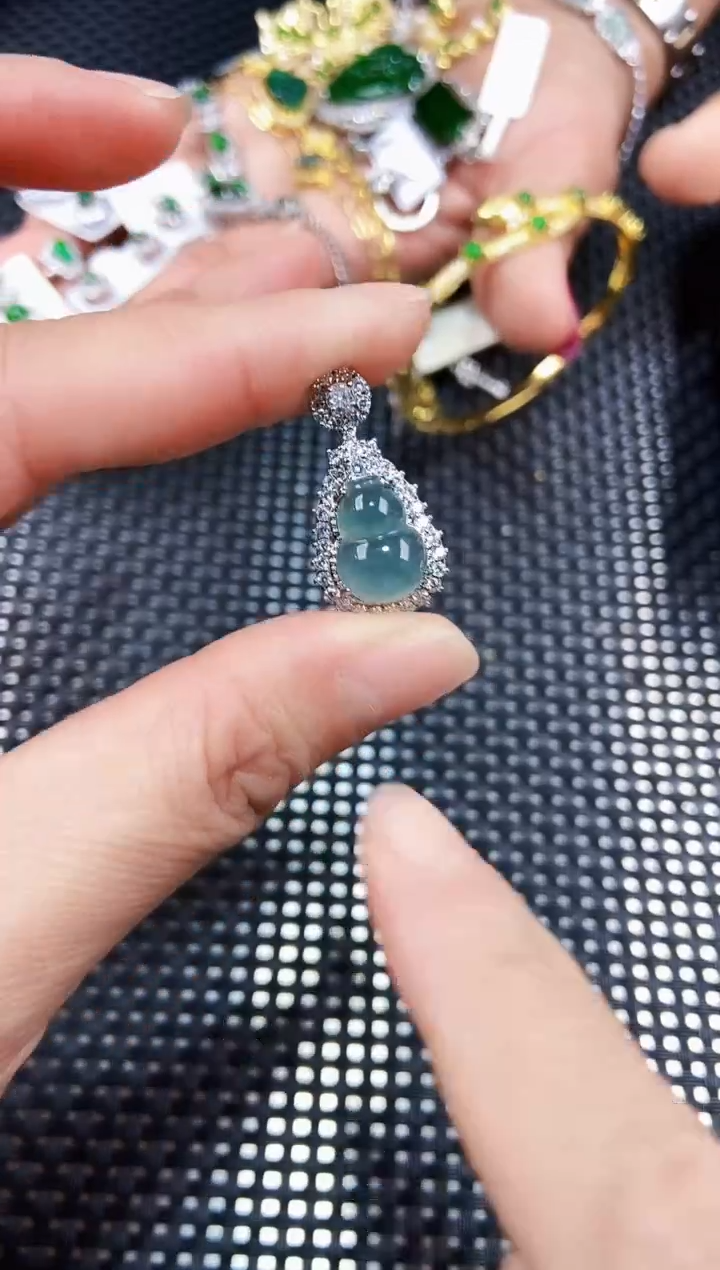 【闪购商品】翡翠吊坠(不含链)未镶嵌111111111