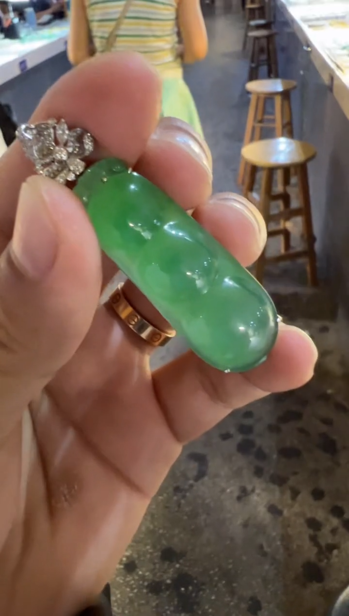 定制翡翠18K金镶嵌翡翠吊坠