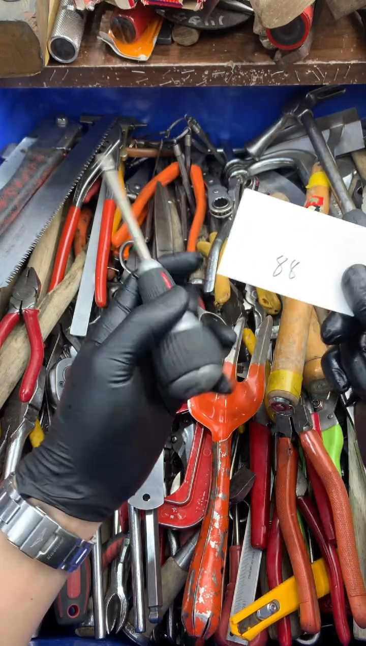 东**虹可乐日本工具仓库闪购链接