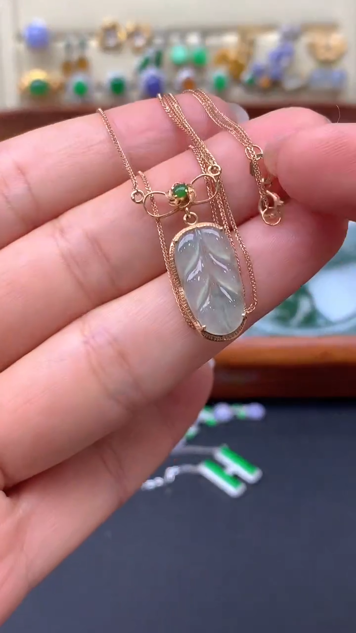 【闪购商品】翡翠颈饰18K金镶嵌131-天然翡翠