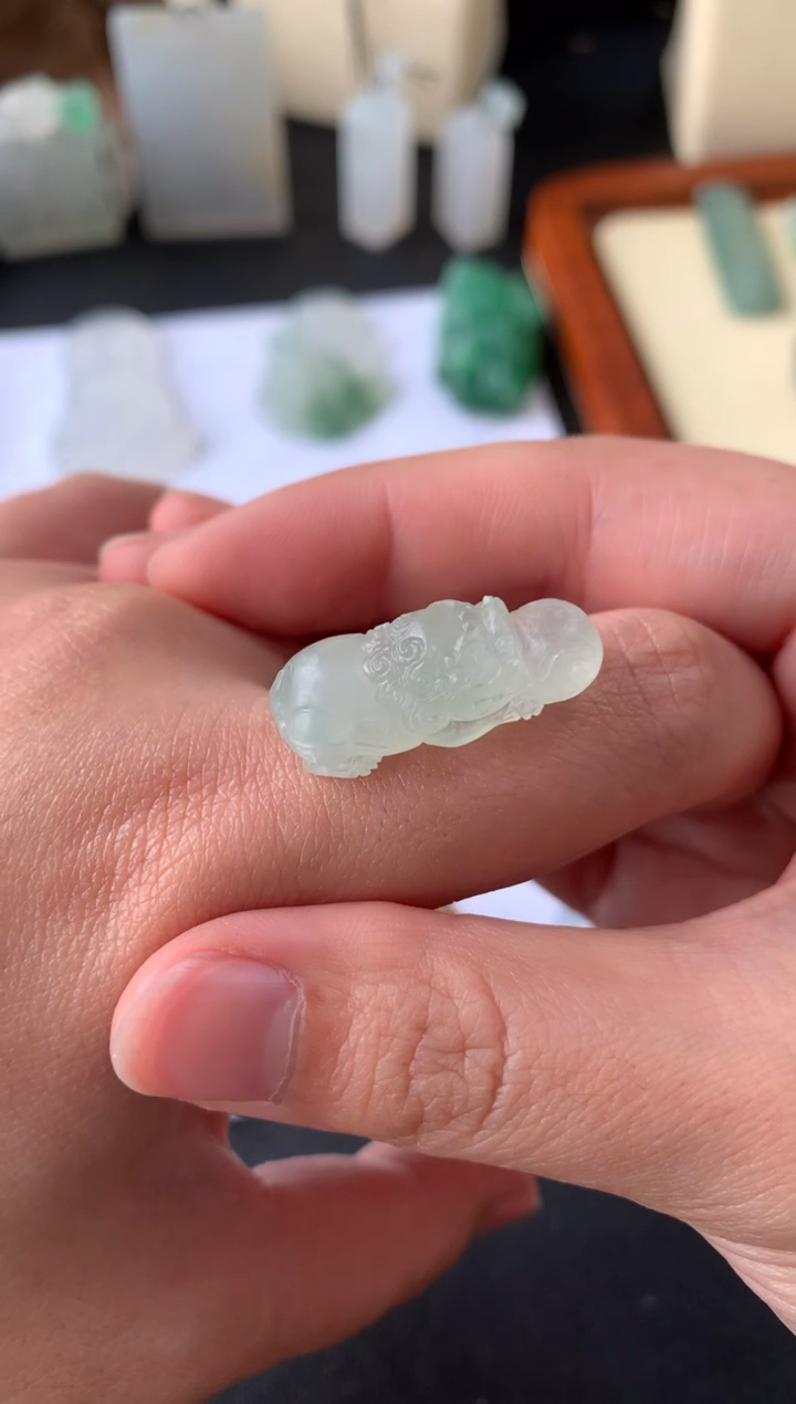 【闪购商品】定制翡翠未镶嵌翡翠