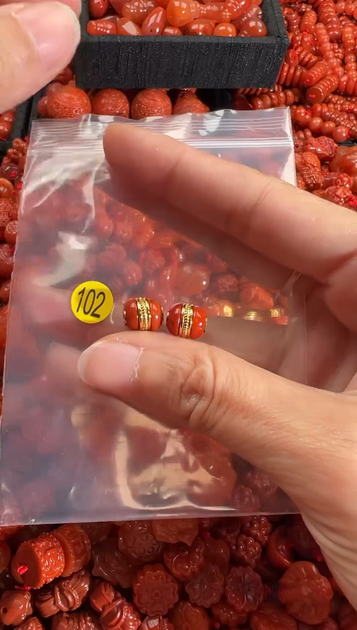 【闪购商品】南红玛瑙颈饰未镶嵌3