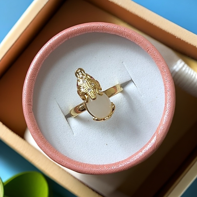 精品新疆牛奶白貔貅招米戒指