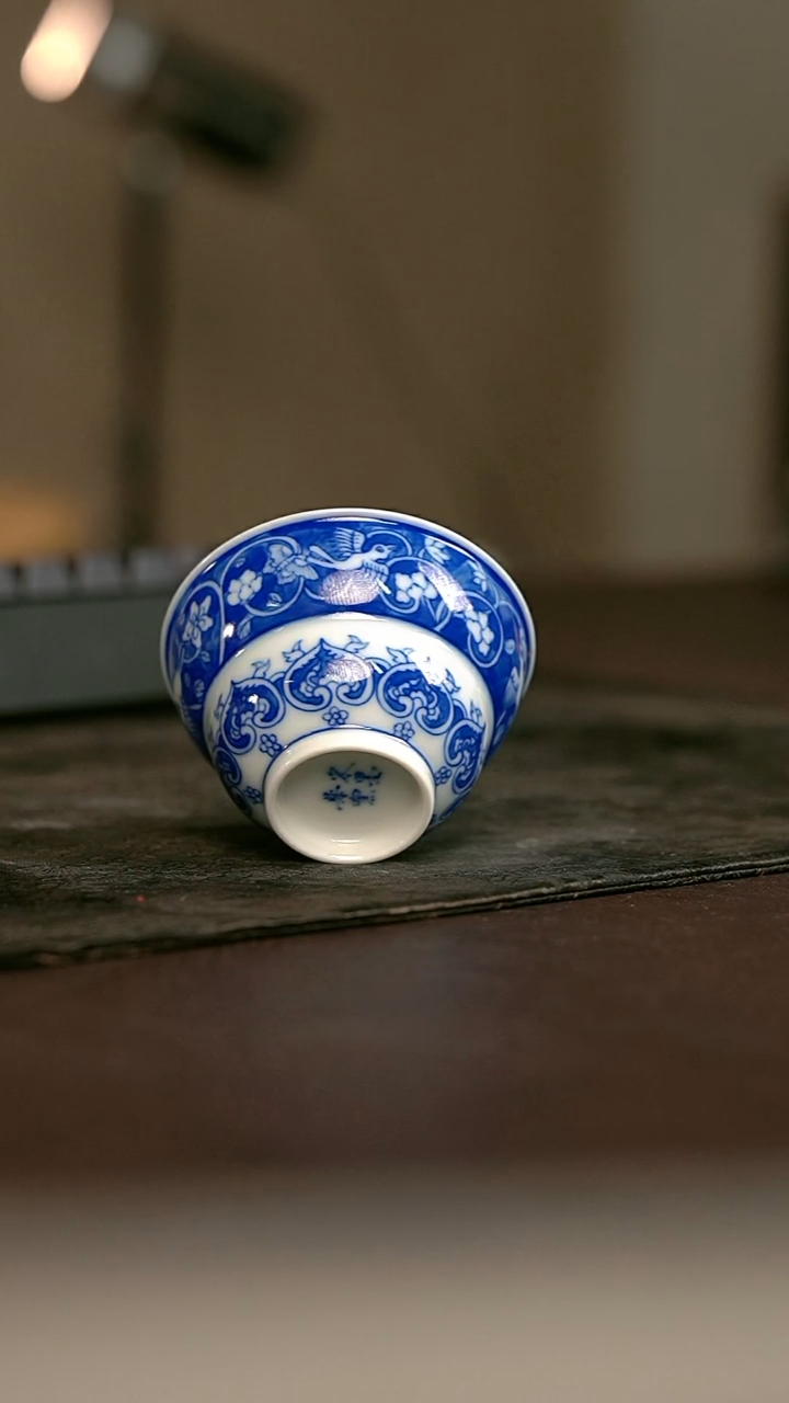 手绘手绘高温现代瓷 柴  翠料花卉葫芦杯90C