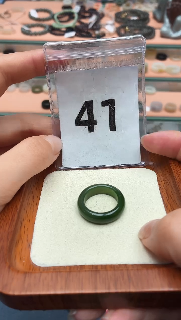 未镶嵌戒指和田玉17号