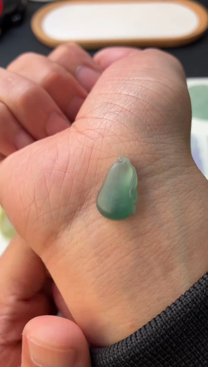 未镶嵌定制翡翠翡翠