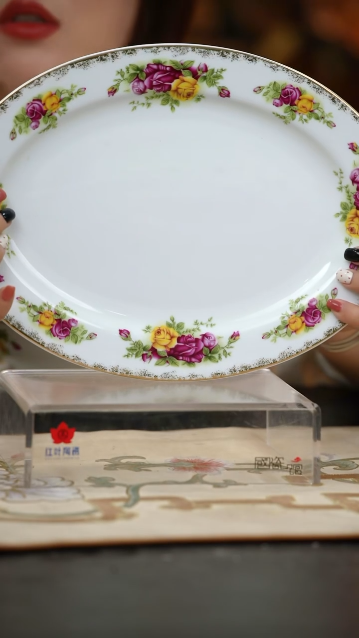 1个微瑕花蓉12英寸鱼盘