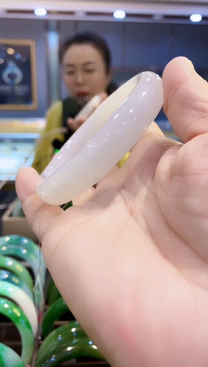 未镶嵌手镯和田玉（白玉）和田白玉