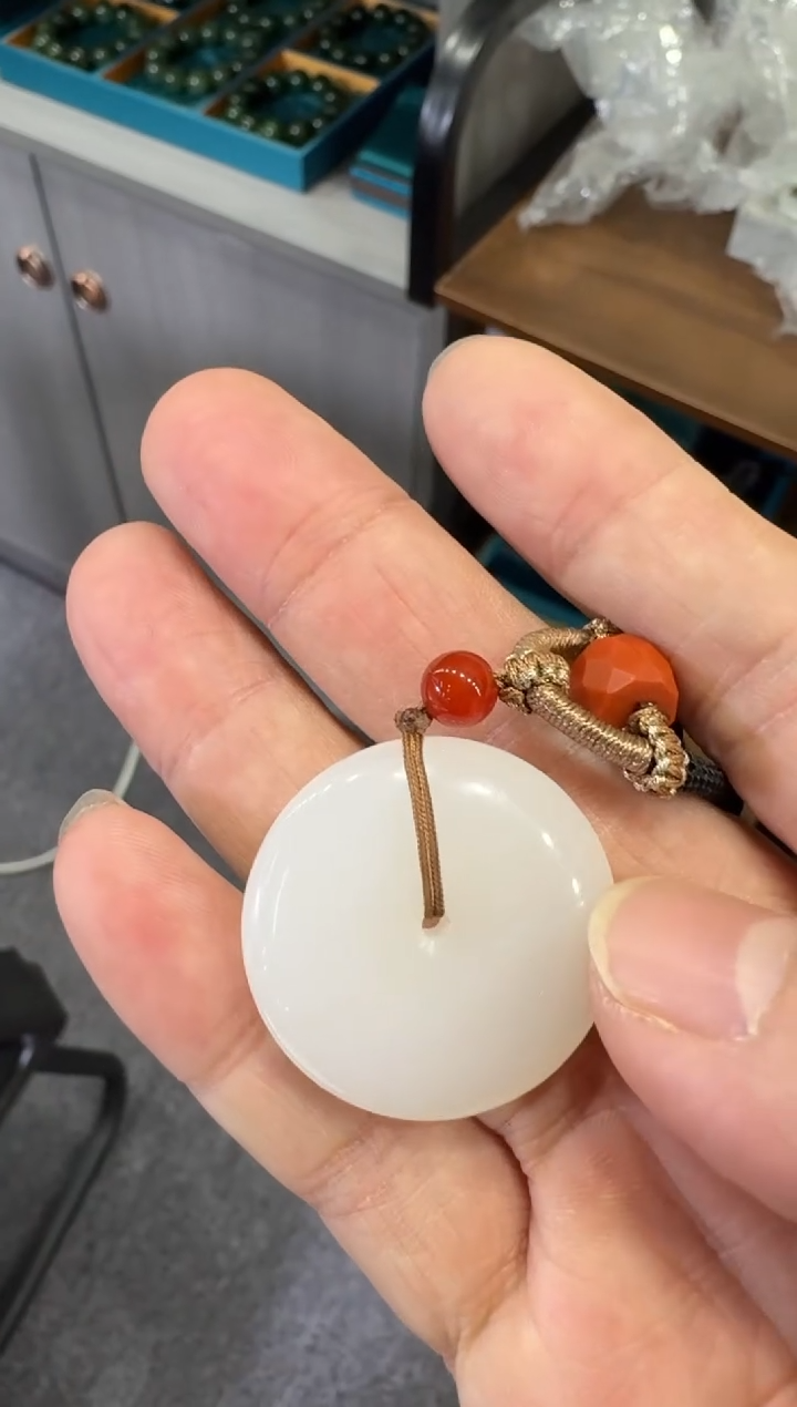 【闪购商品】和田玉吊坠未镶嵌平安扣