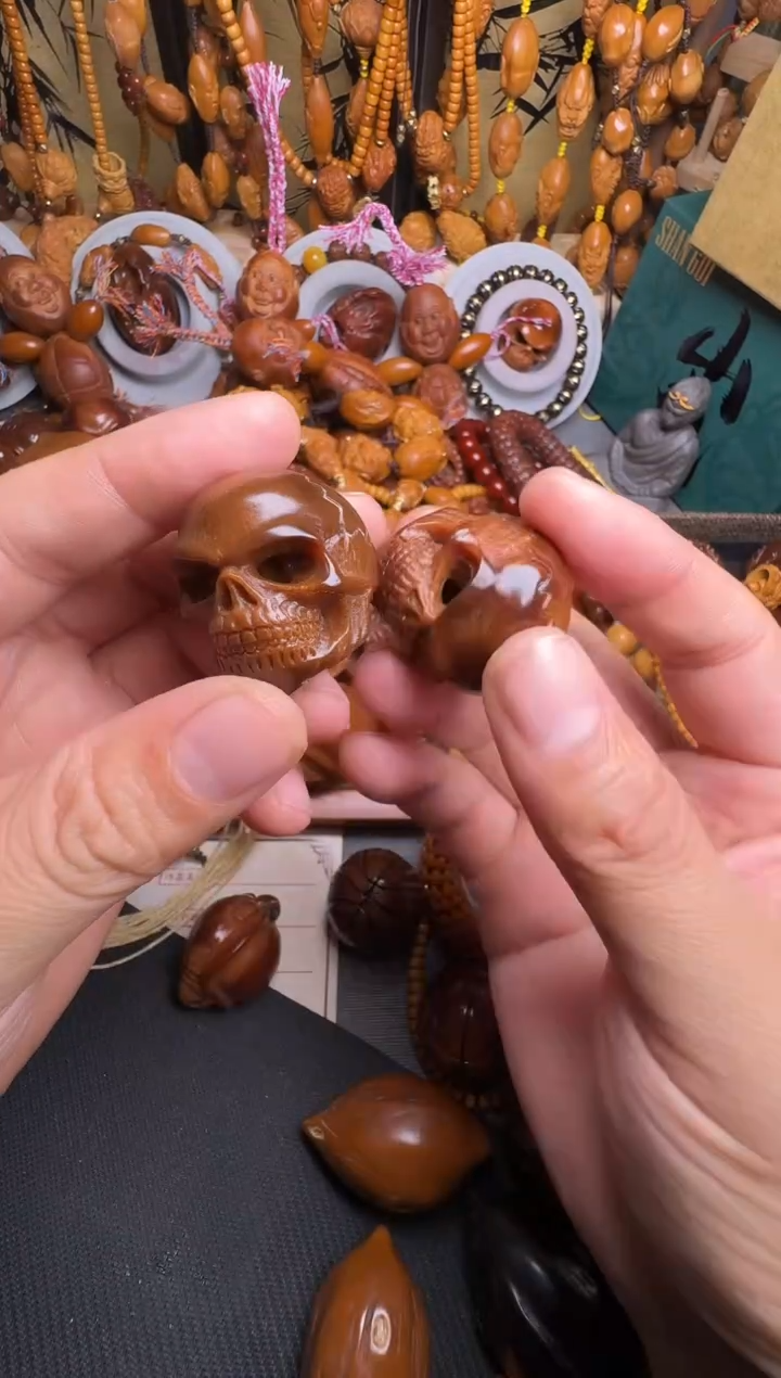 手串橄榄核骷髅头一对