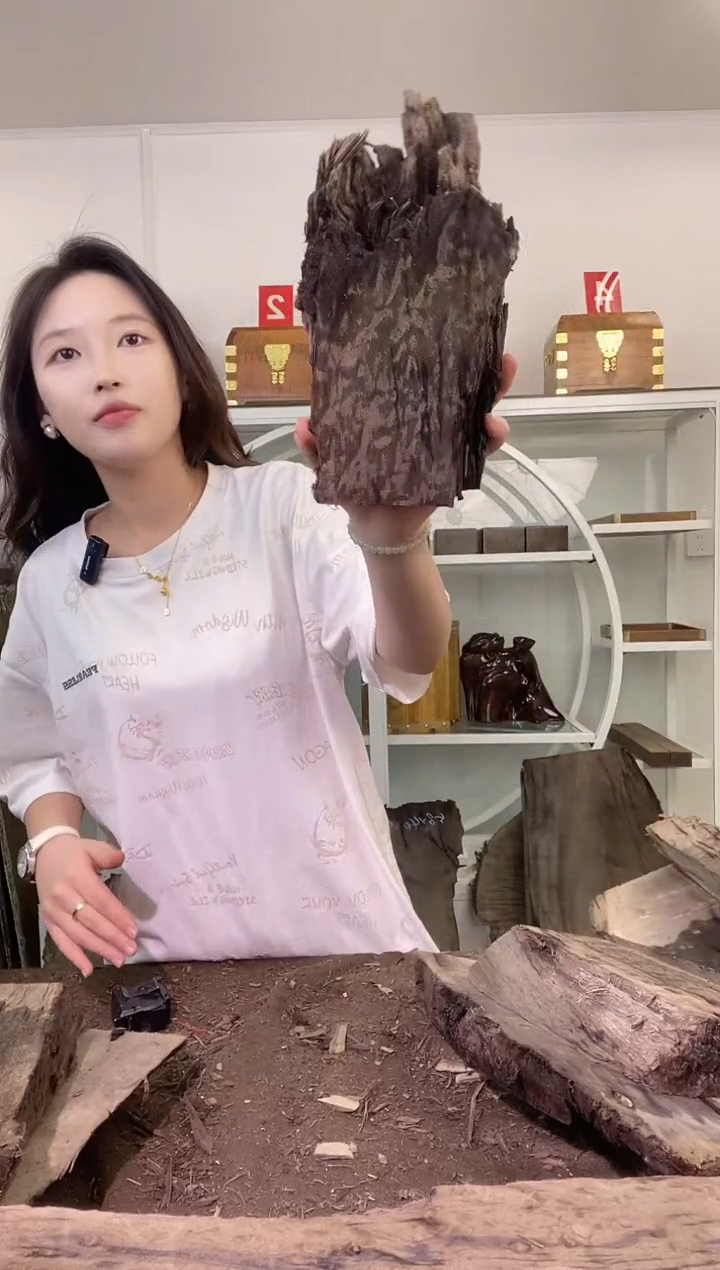 淡**华金丝楠木原料木材