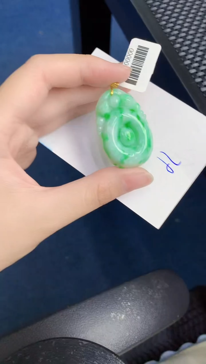 【闪购商品】翡翠颈饰18K金镶嵌0000000000