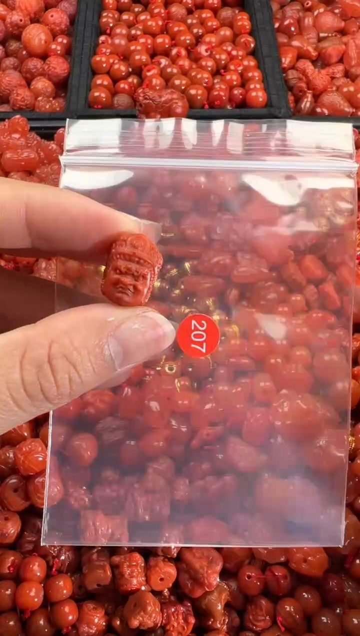 【闪购商品】南红玛瑙颈饰未镶嵌1