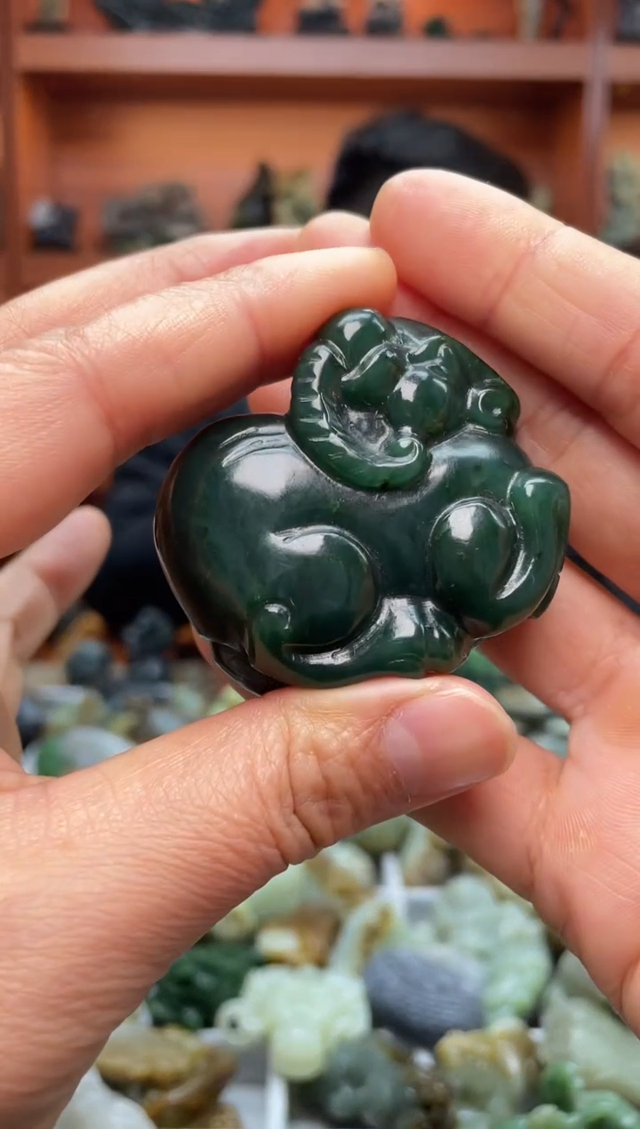 未镶嵌和田玉把件1