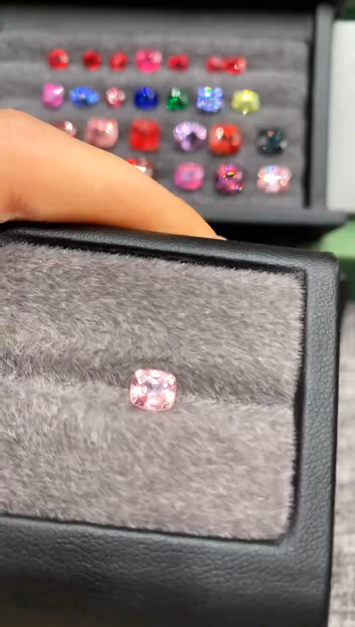 【闪购商品】定制尖晶石裸石未镶嵌枕型 香槟色调 1.13ct