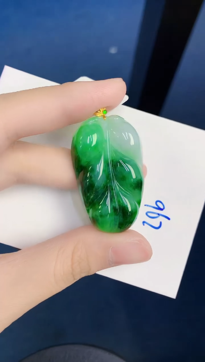 颈饰18K金镶嵌翡翠天然翡翠缅甸A货